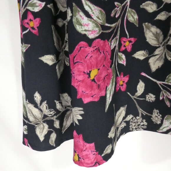 VAN HEUSSEN | size 12 | Black Floral Skirt | Zip - Hook and Eye Back Closure - Picture 14 of 15